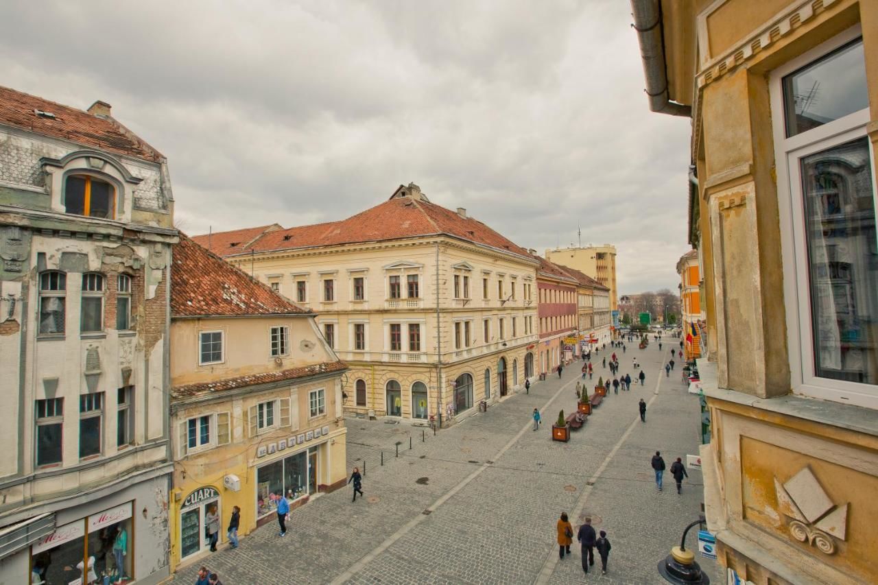 Хостелы Centrum House Hostel Брашов-31