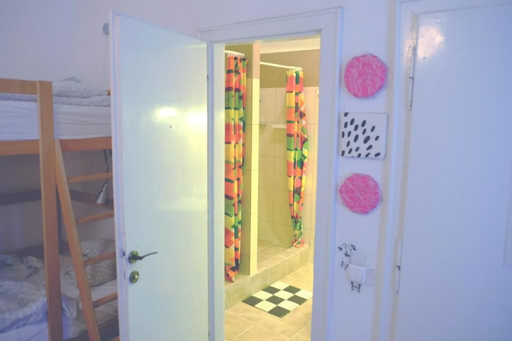 Хостелы Centrum House Hostel Брашов-45